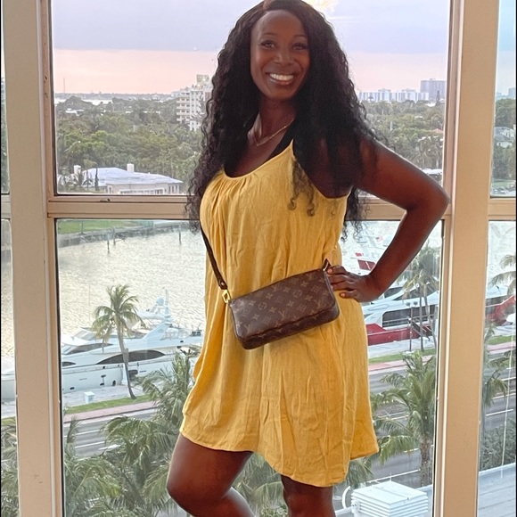 Meet your Posher, Faye “Gina” - Picture 2 of 2